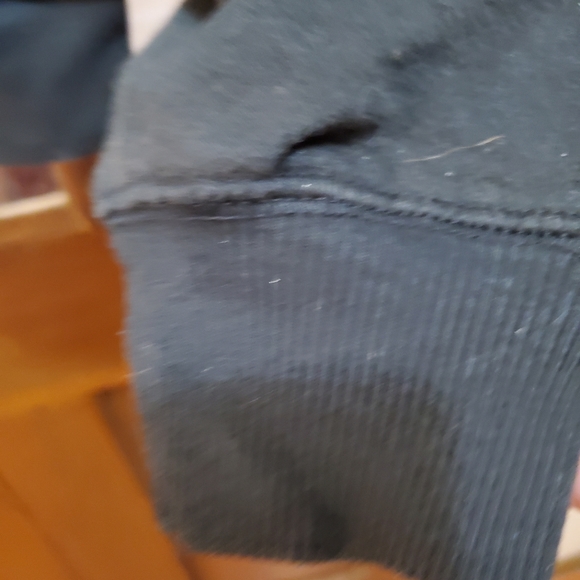 EUC Kenneth Cole Men's Sweatshirt. Black. Large. - Picture 3 of 5